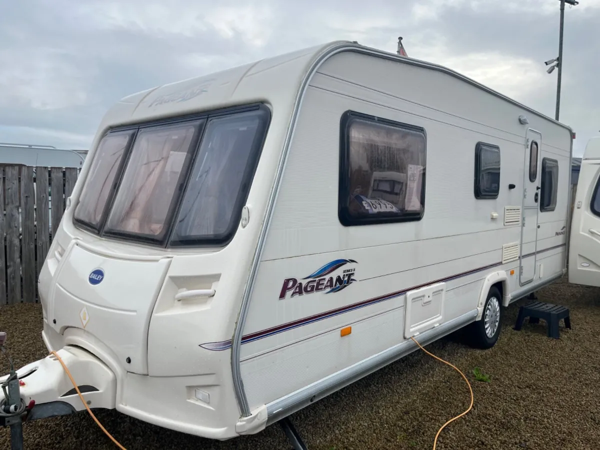 2006 BAILEY PAGEANT PROVENCE SERIES 5 5 BERTH!!!!! - Image 3